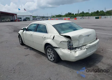 2007 Chrysler 300 Touring from USA, damaged, VIN 2C3KA53GX7H600708